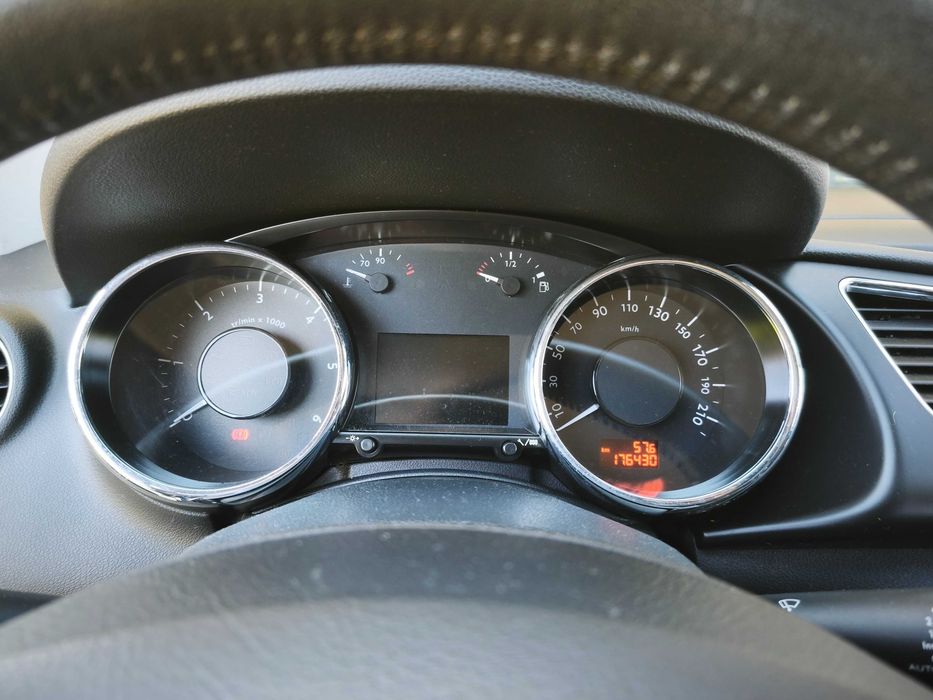 Peugeot 3008 1.6HDI ALLURE