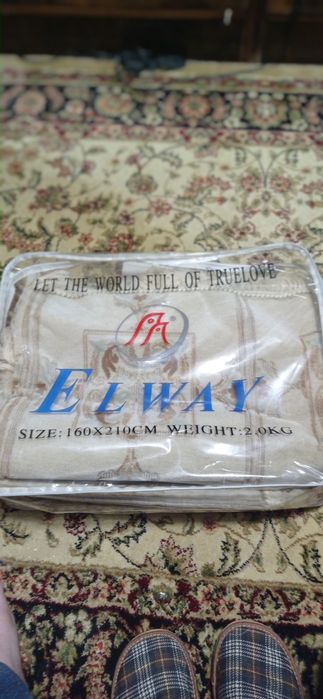 Sprzedam nowe narzuty wełniane firmowe