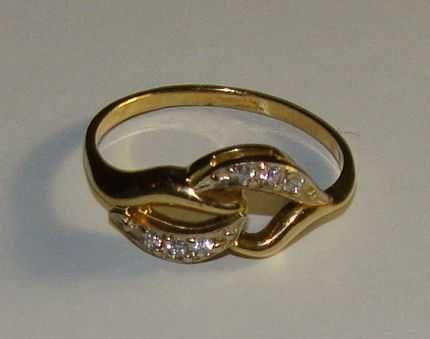 Złoty pierścionek 14karat.