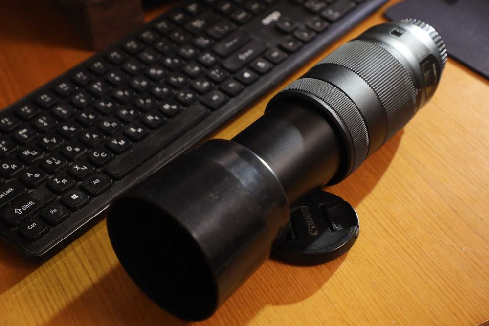 Canon 70 - 300mm F 4 - 5,6 USM 2