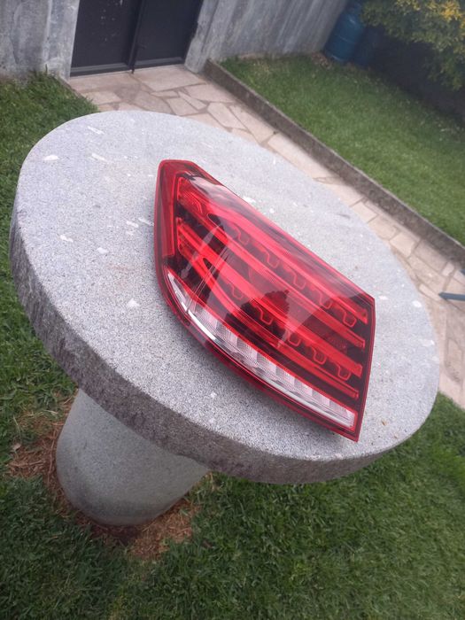 Farol mercedes  pra despachar