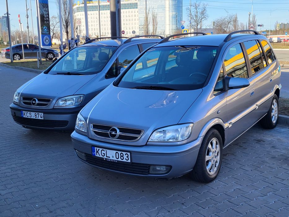 Свіжопригнанаі ЗЕФІРА 2.0tdi 7місць
