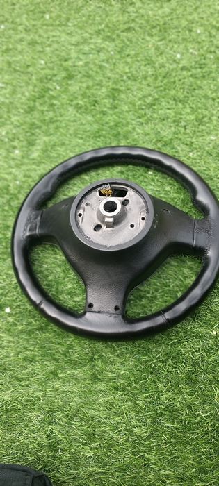 Volante em pele preta bmw E46 pack M compatível com vários modelos bmw