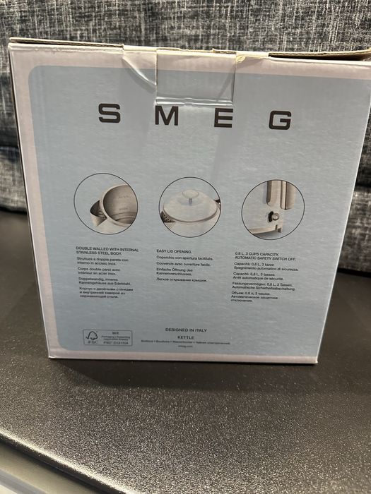 Nowy Czajnik SMEG mini kolor czarny