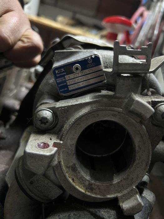 гбц з турбіною до фольцваген гольф 3L 101B 140412 на матор 2.0 дизель.