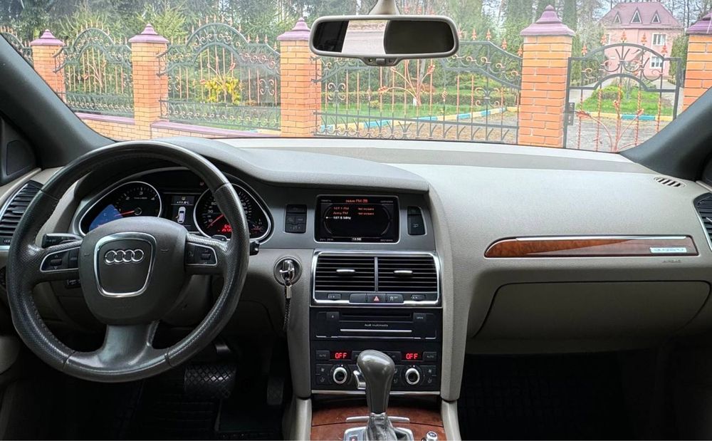 Продам Audi Q7 дизель/європа