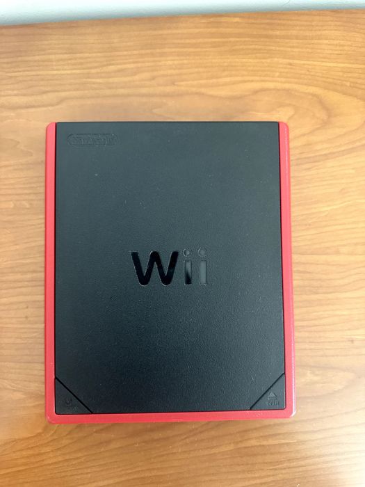 Consola/ Aparelho WII mini (Nintendo), jogo e proteçao
