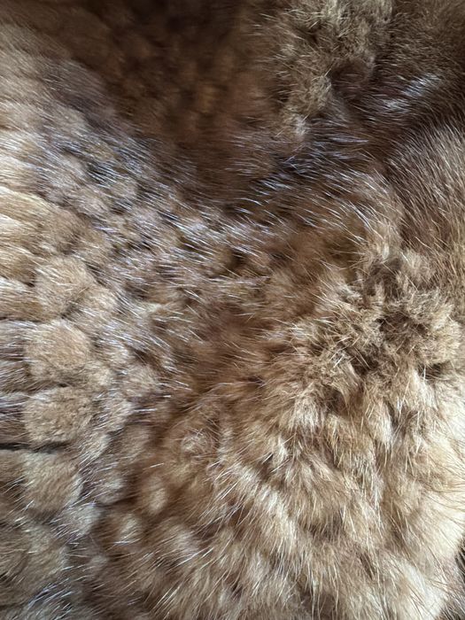 Норкова шуба сучасна модель