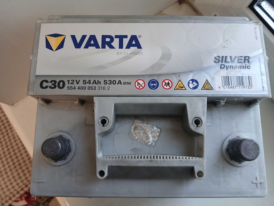 Аккумулятор Varta C30 12V 54Ah 530A (EN) -/+ 2023 год в чудовому стані