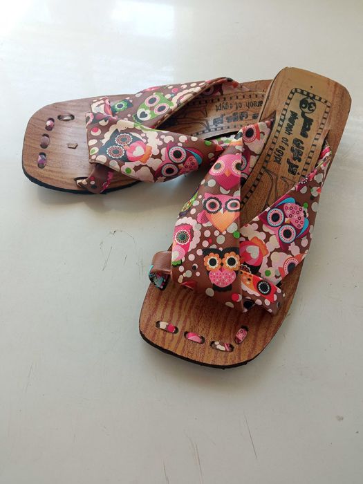 Шльопанці бохо кольорові