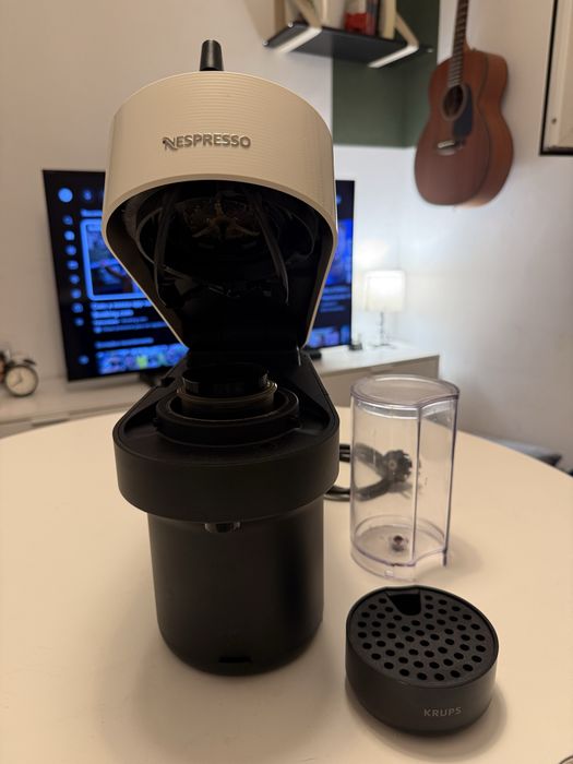 Máquina de café Nespresso Vertuo