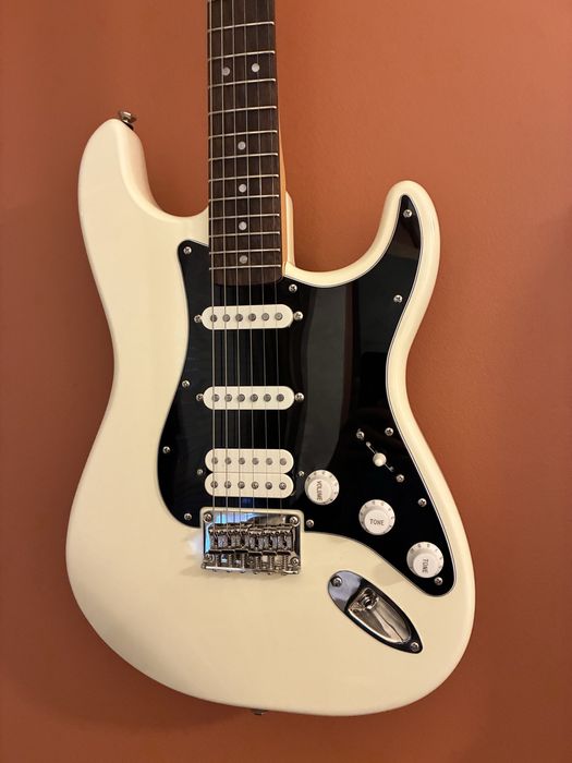 Guitarra Squier CV 70s Strat HT HSS