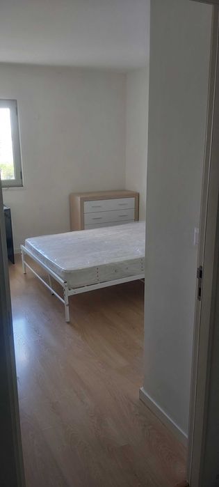 Quarto casal ou individual 14 m2 Condominio Lago - Lumiar Lisboa