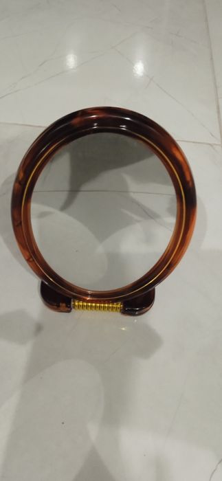 Дзеркало двостороннє.