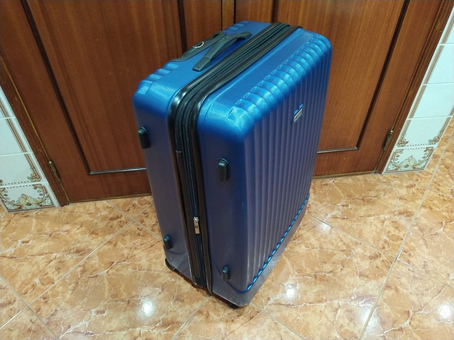 Mala malas de porão até 23 kg viagem casa quarto apartamento vivenda.