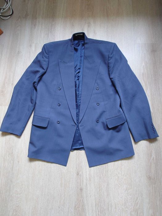 Garnitur firmy Sunset Suit