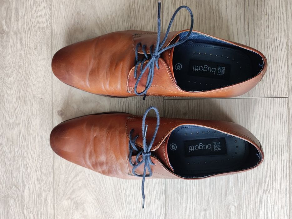 Buty skórzane Bugatti rozmiar 43
