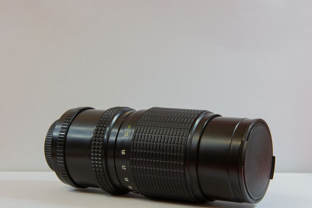 Об'єктив ZOOM ARSAT M 4.5/80-200
