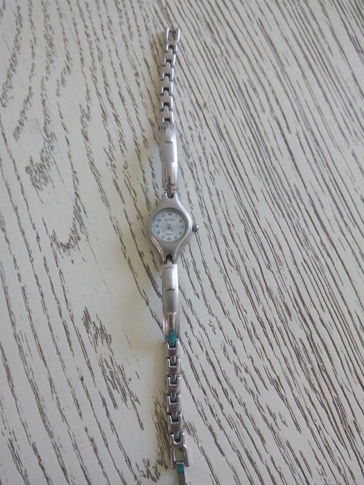 Часы наручные