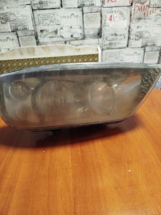 фари на Фольксваген шаран