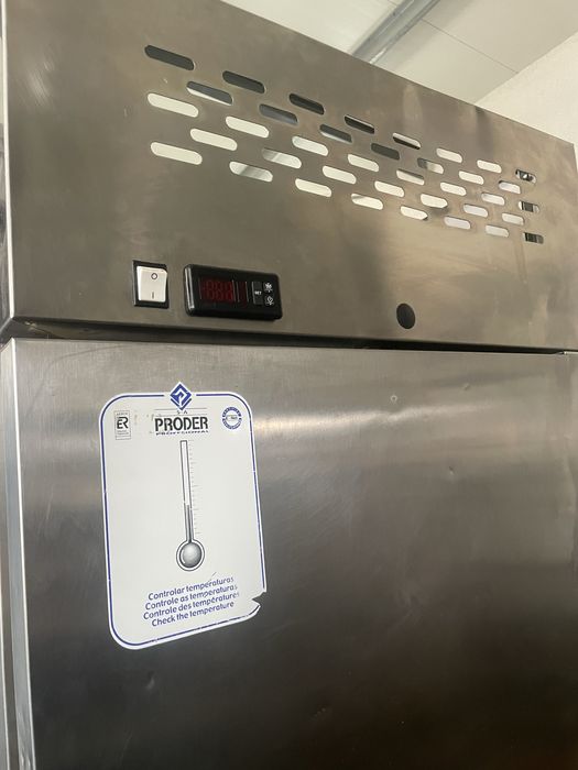 Armário refrigerado de 2 portas - Profissional