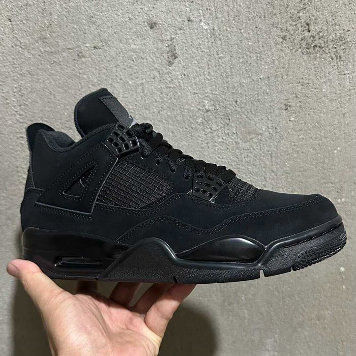AJ4_Retro_Black_Cat 40