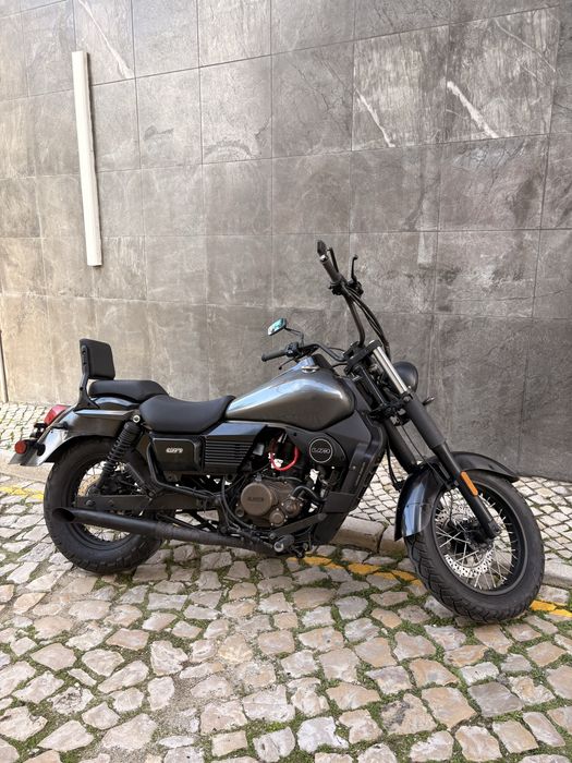 UM Renegade Commando 125cc