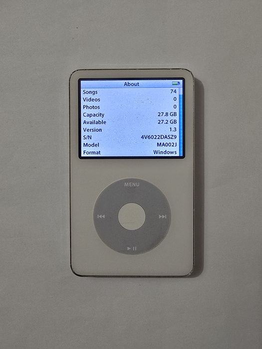 Плеєр Apple iPod Classic 5th gen 30GB White