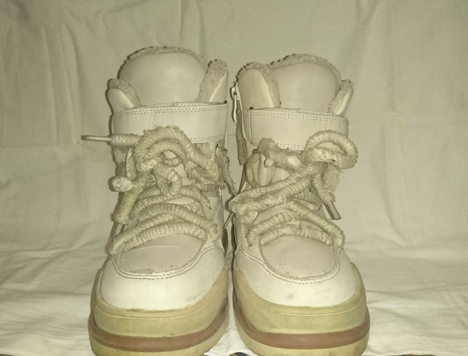 Ботинки женские 34