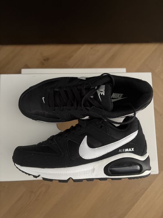 Nike WMNS AIR MAX Command