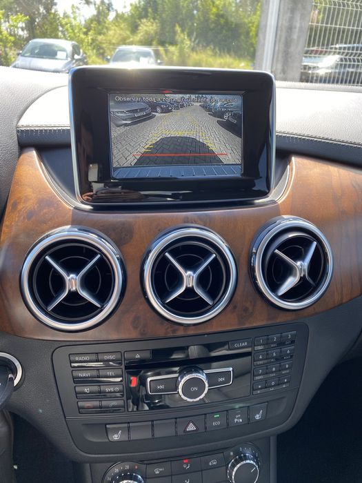 Mercedes-Benz B180d - 112 mil kms