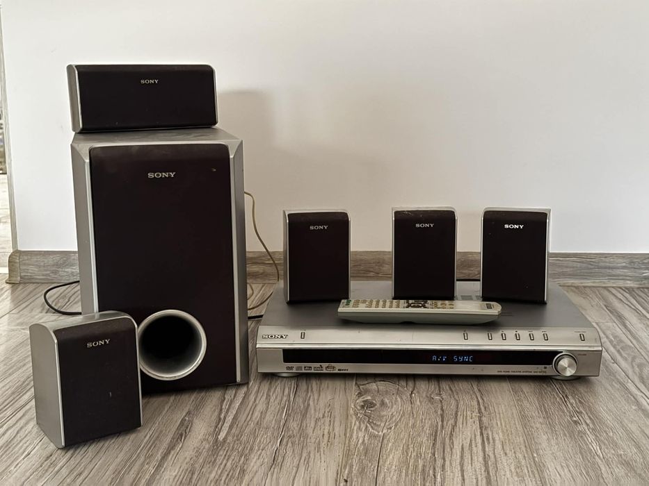 Zestaw DVD sony z głośnikami