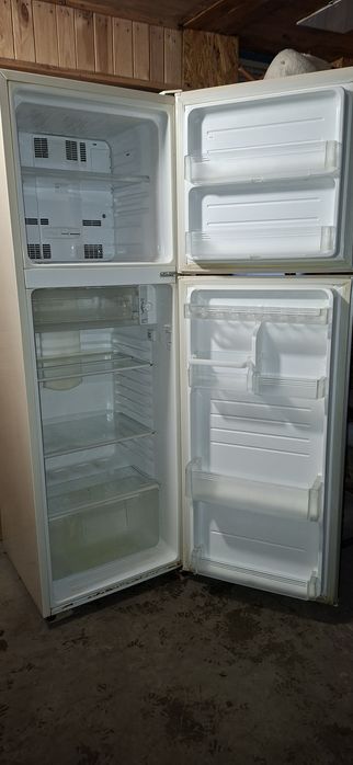 Холодильник Sharp