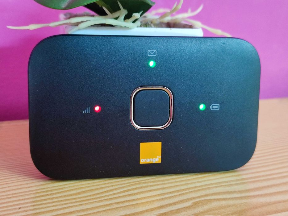 Huawei E5573Bs 4G Hotspot Router