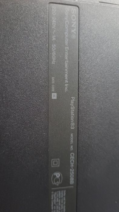 Продам Ps3 рабочую но без джойстика