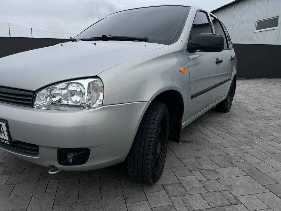 Лада Калина 1117 універсал 2011 рік машина в рідній фарбі не бита