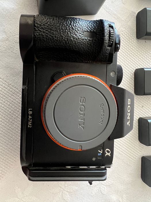 Sony A7 SII + Extras64740134745217121