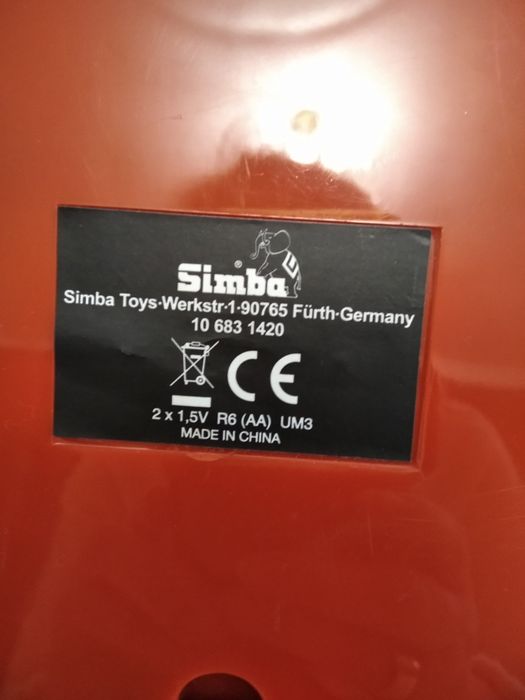 Продам  игрушку (детскую электрогитару Simba).