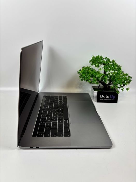 MacBook Pro 15” A1990 (2018) i9/32GB/1TB GWARANCJA