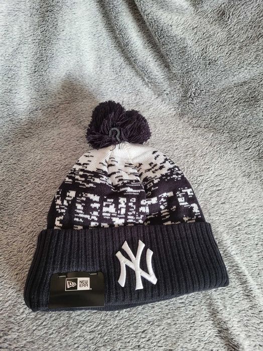 Czapka zimowa New Era - New York Yankees - czarna - onesize