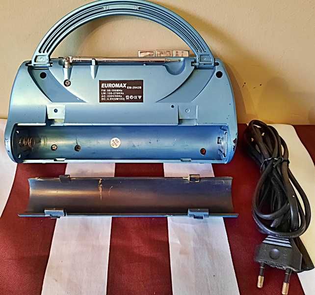 Radiomagnetofon Euromax EM-2942B - "mały jamnik" uszkodzony
