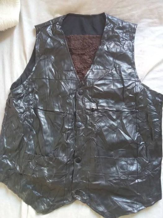 Casacos e coletes de couro cabedal original