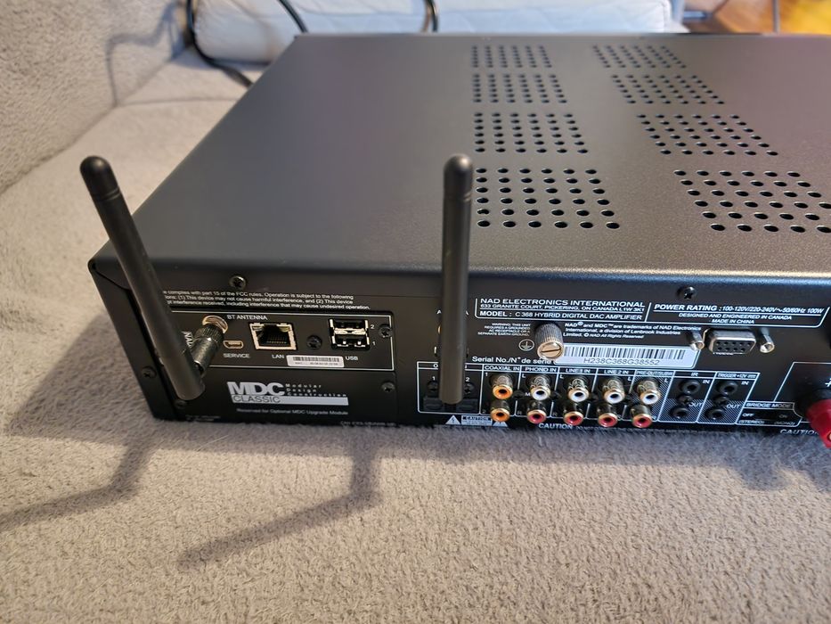 NAD C368 wraz z modułem sieciowym BluOS 2i