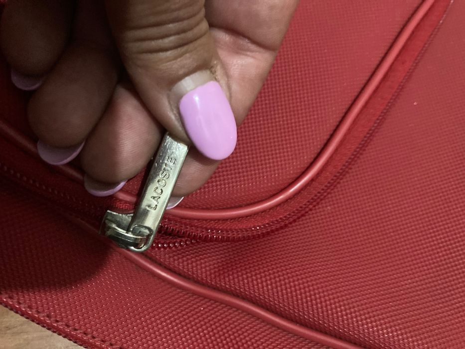 Malas lacoste vermelhas