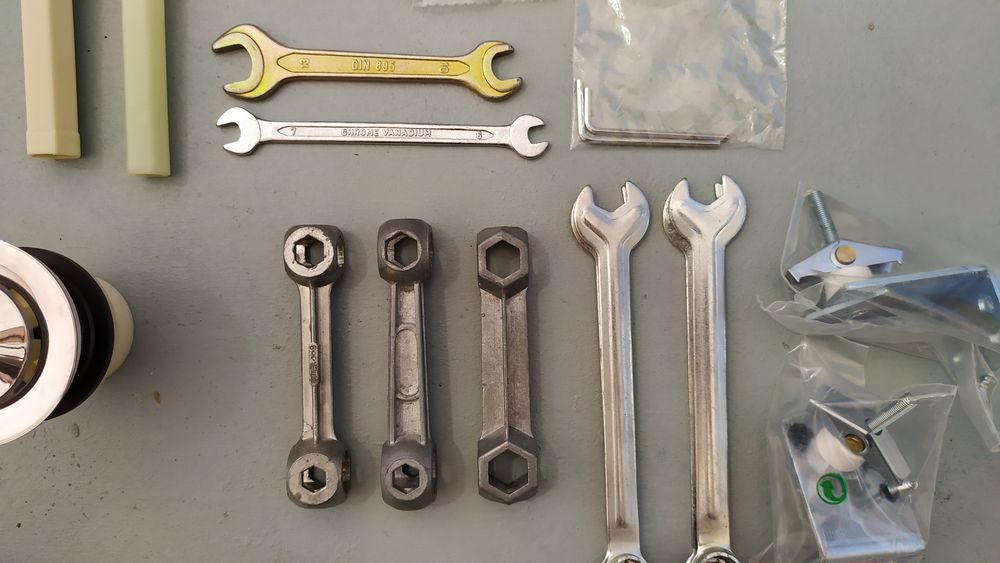 Sifão+escorredor+ferramentas+materiais etc lote