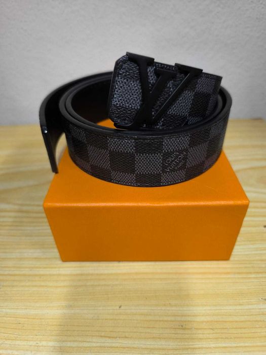 Cinto Louis Vuitton Preto – 110 cm