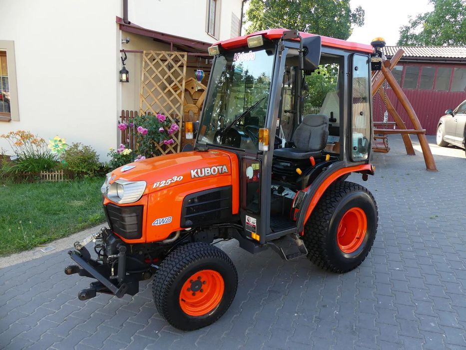 Kubota B2530 *25KM*4X4*TUZ*KLIMA*HST  Tylko 1764mtg*Oryginał*Zadbany*Ursus C-330M*360-3P*3512