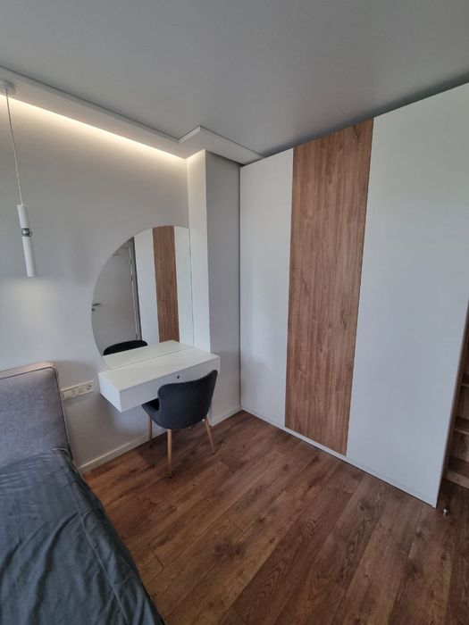 Двохкімнатна квартира з дизайнерським ремонтом