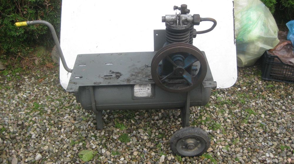 kompresor olejowy jednotłokowy