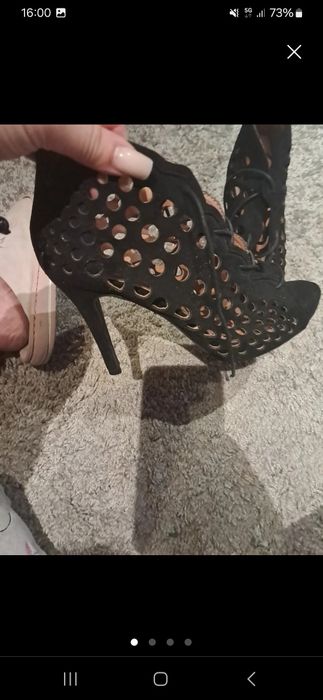 Sapato fechado castanho novo preto praticamente novo